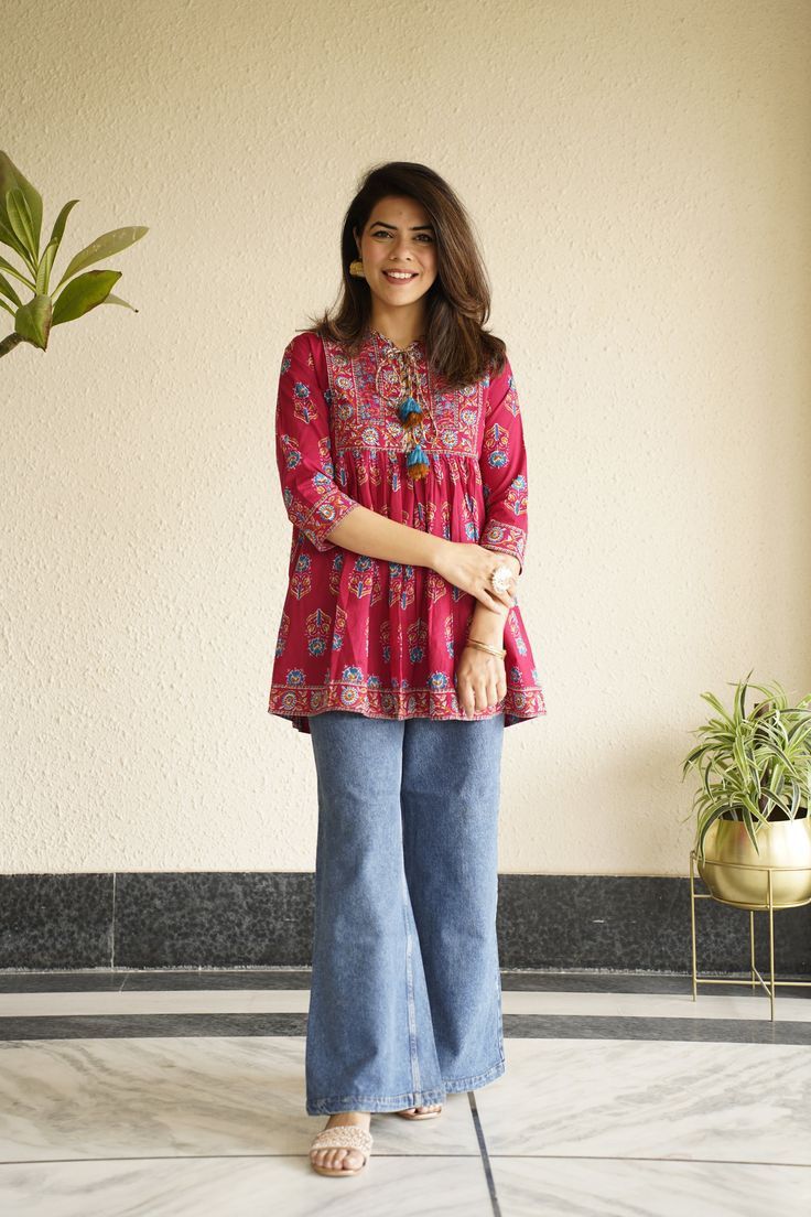 SHORT STRAIGHT KURTI