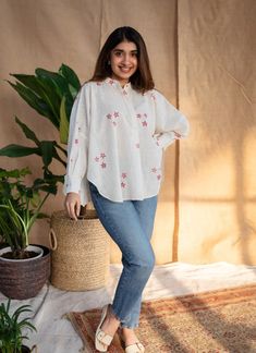 SHORT TOP