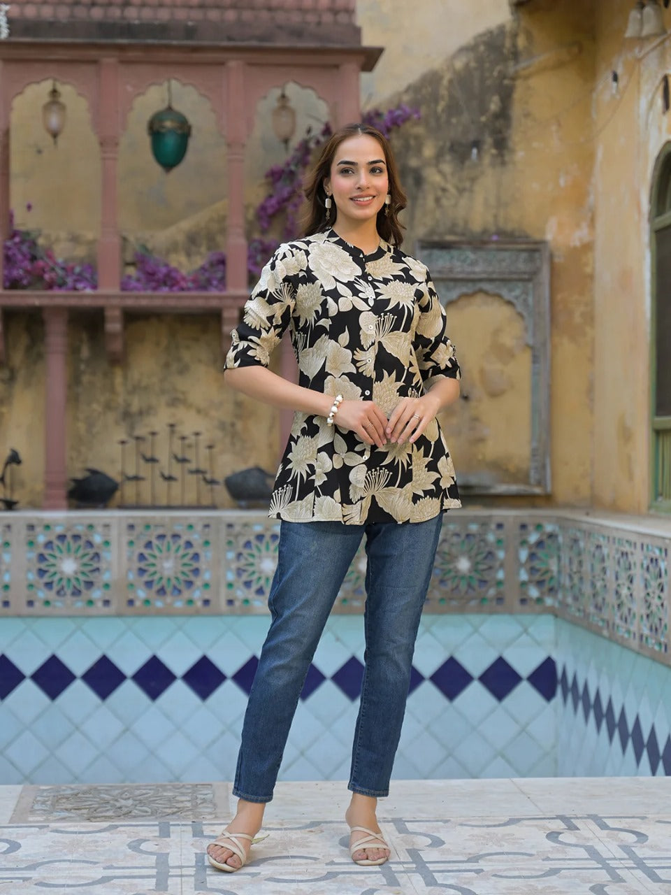 SHORT STRAIGHT KURTI