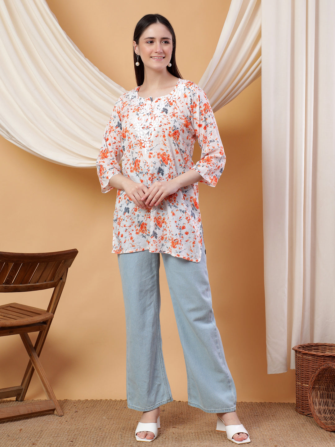SHORT STRAIGHT KURTI